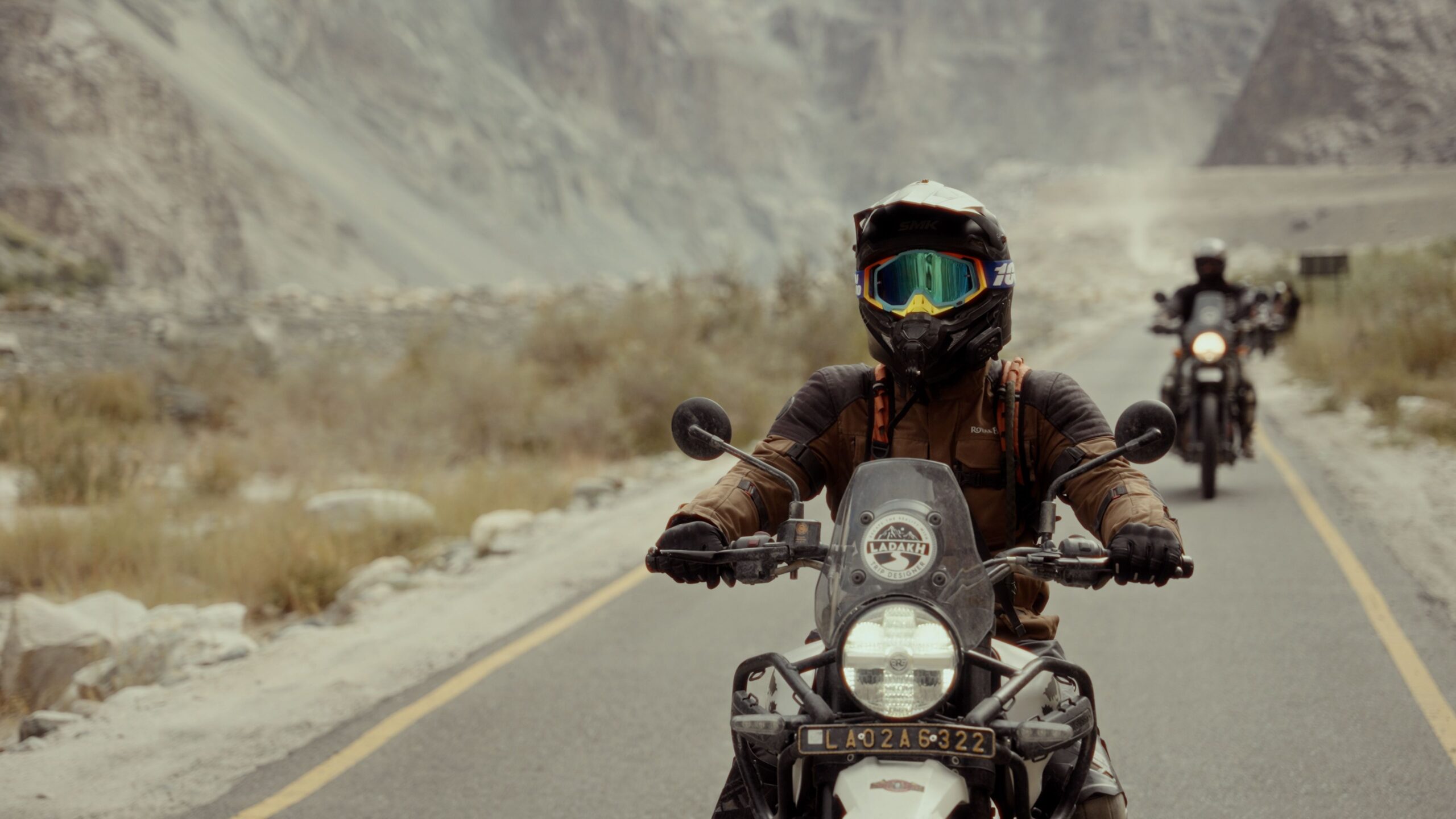 Mountain roads and valleys of Ladakh